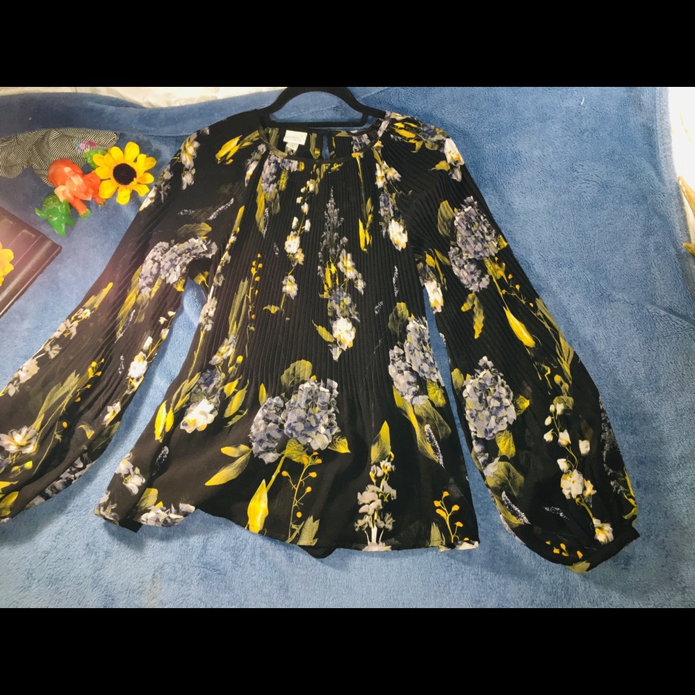 Women’s blouse 👚